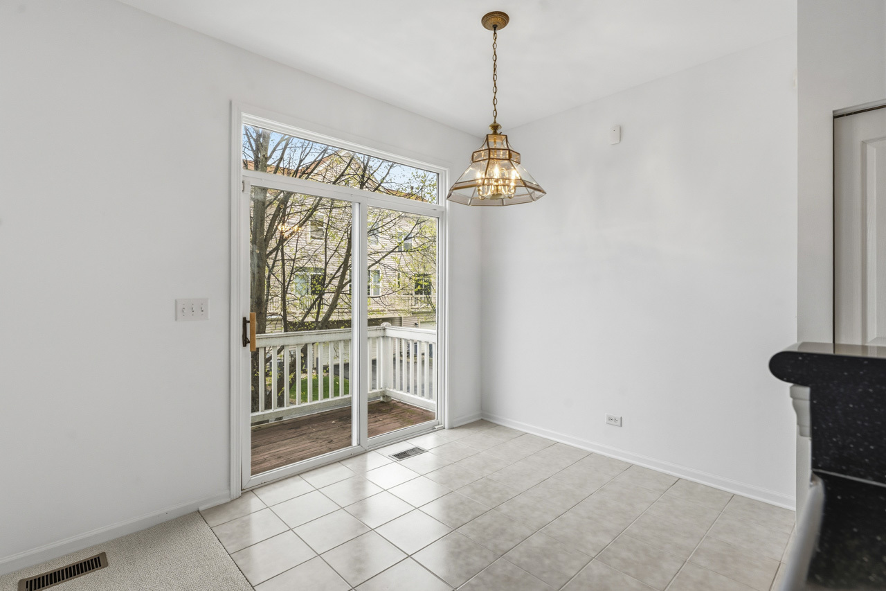 949 Indigo Court, Hanover Park, IL 60133