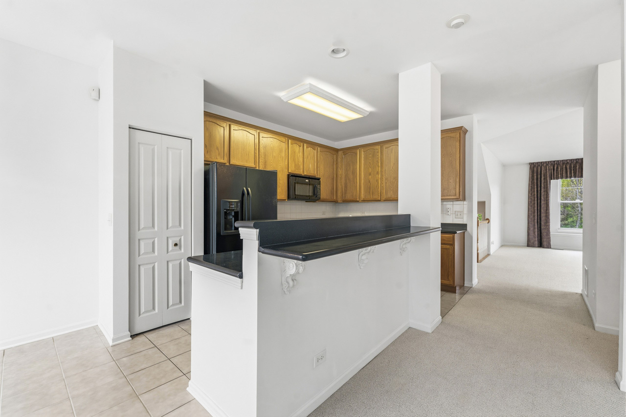 949 Indigo Court, Hanover Park, IL 60133