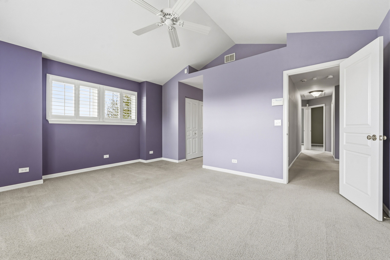 949 Indigo Court, Hanover Park, IL 60133