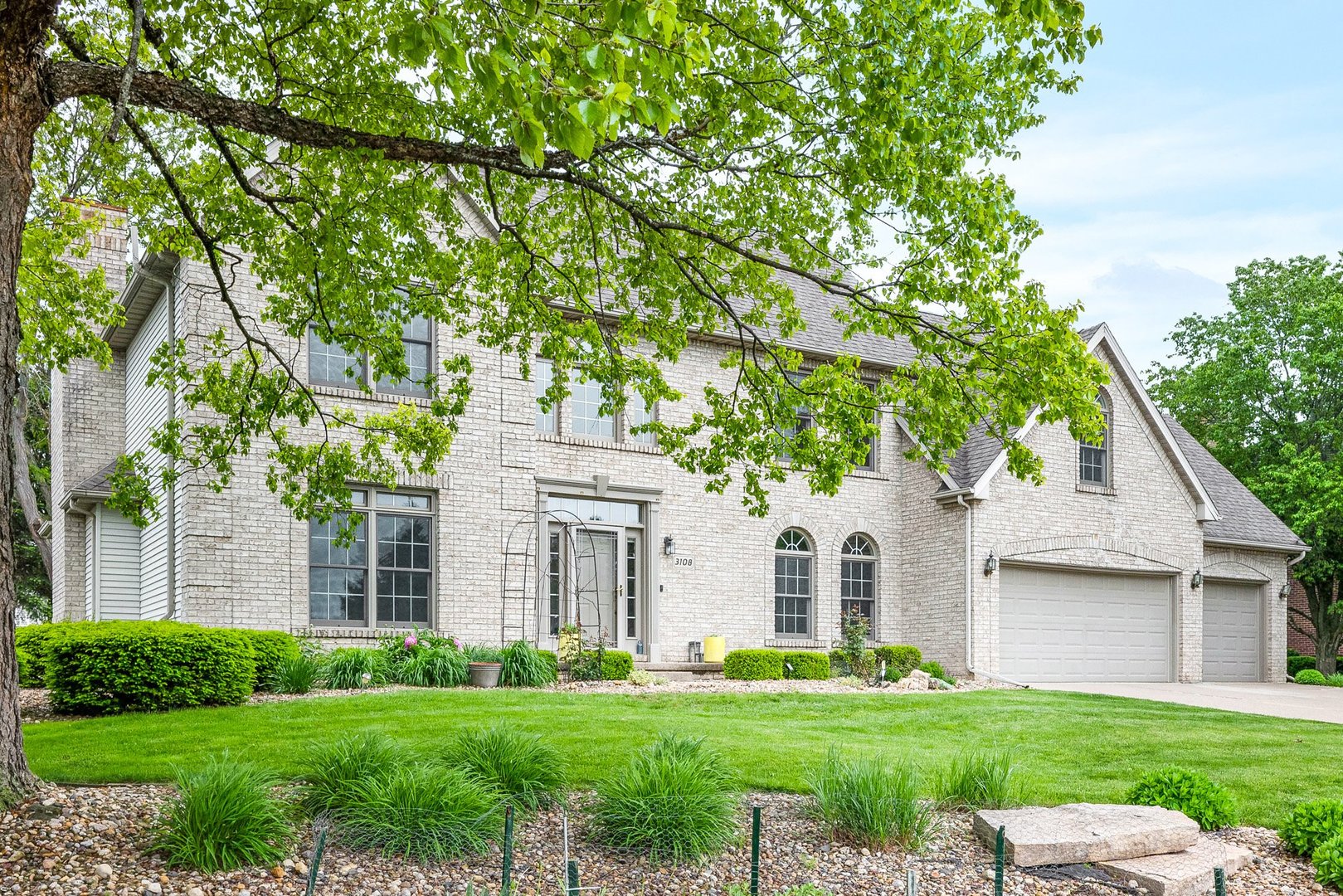 3108 Rusty Lane, Bloomington, IL 61704