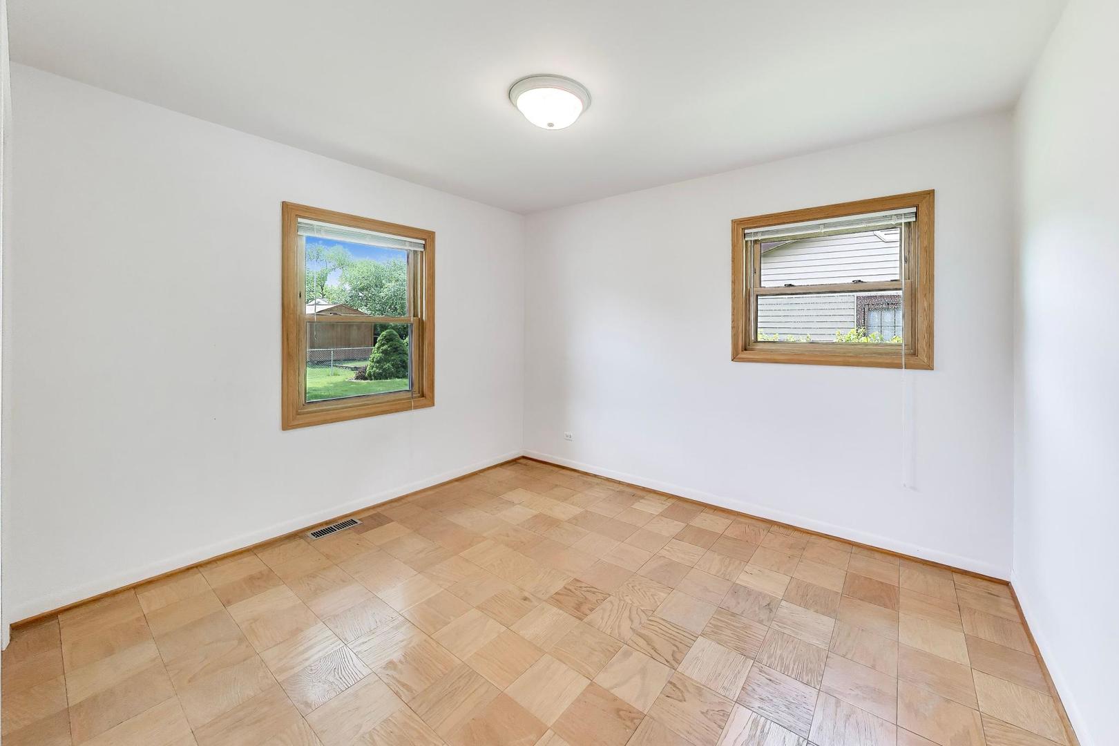 241 Brookhaven Drive, Elk Grove Village, IL 60007