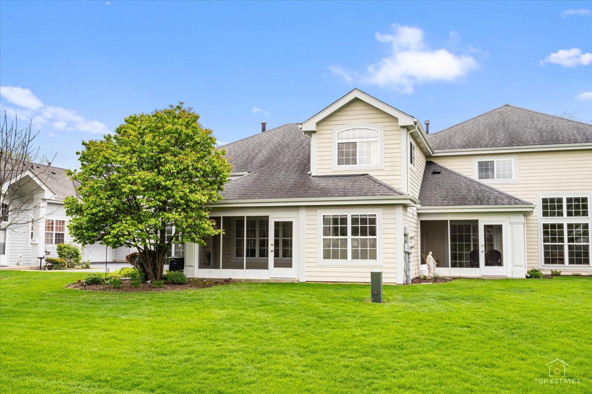 9430 Lenox Lane, Lakewood, IL 60014