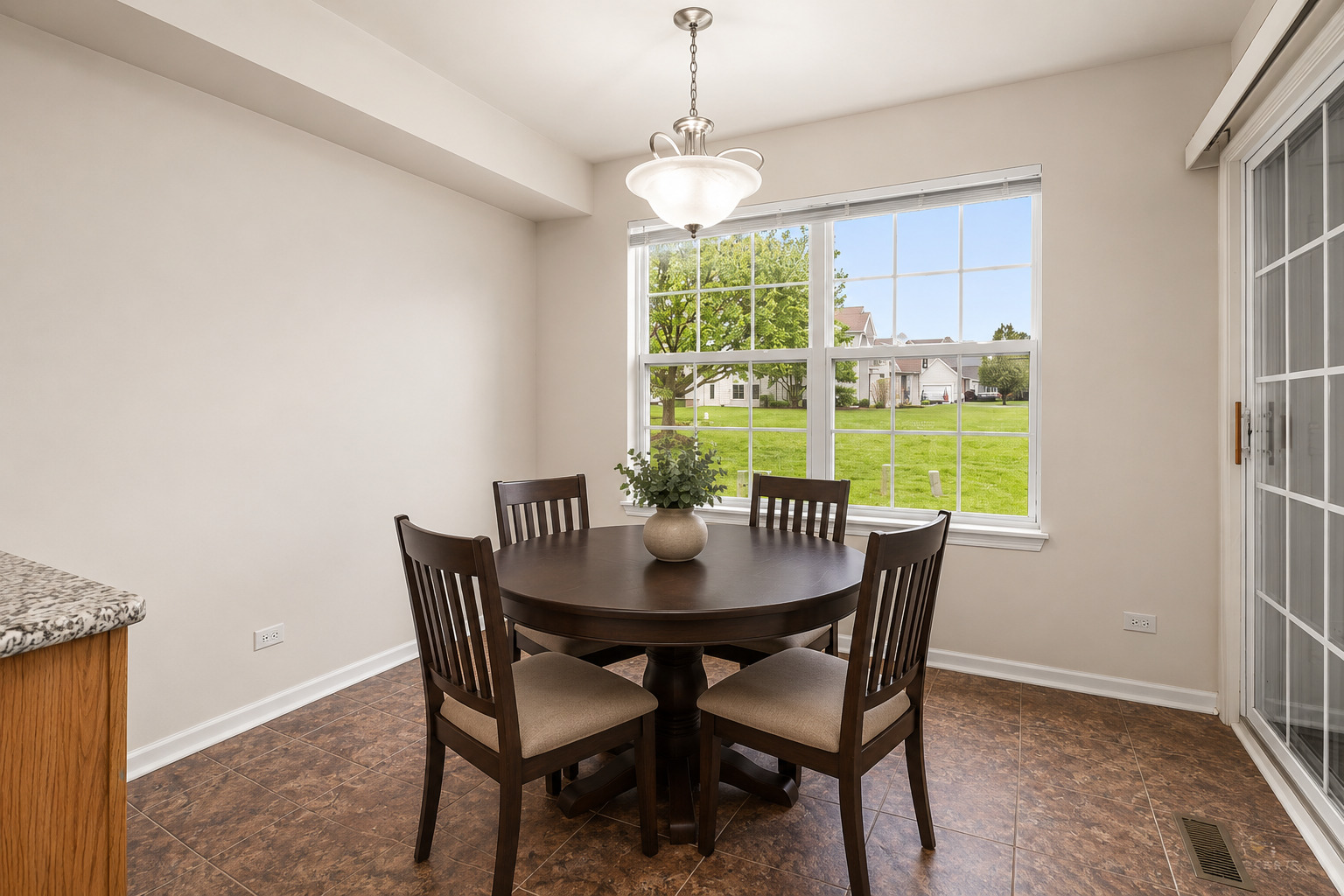 9430 Lenox Lane, Lakewood, IL 60014