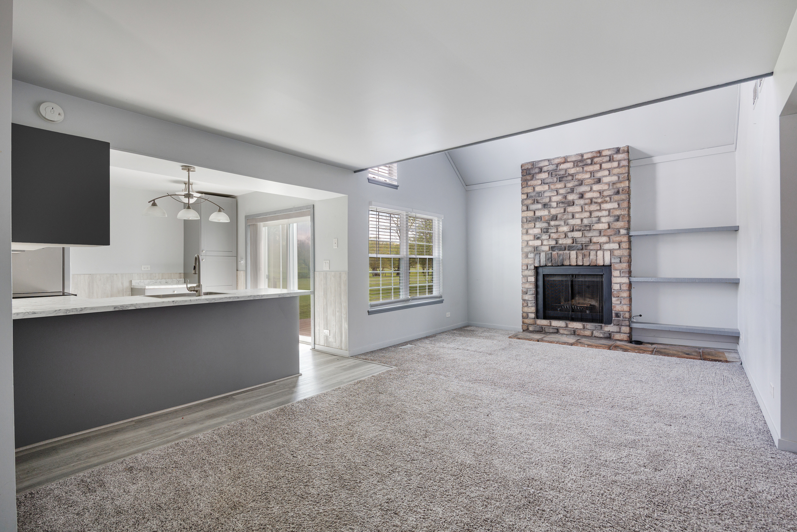 939 Chase Court, Gurnee, IL 60031