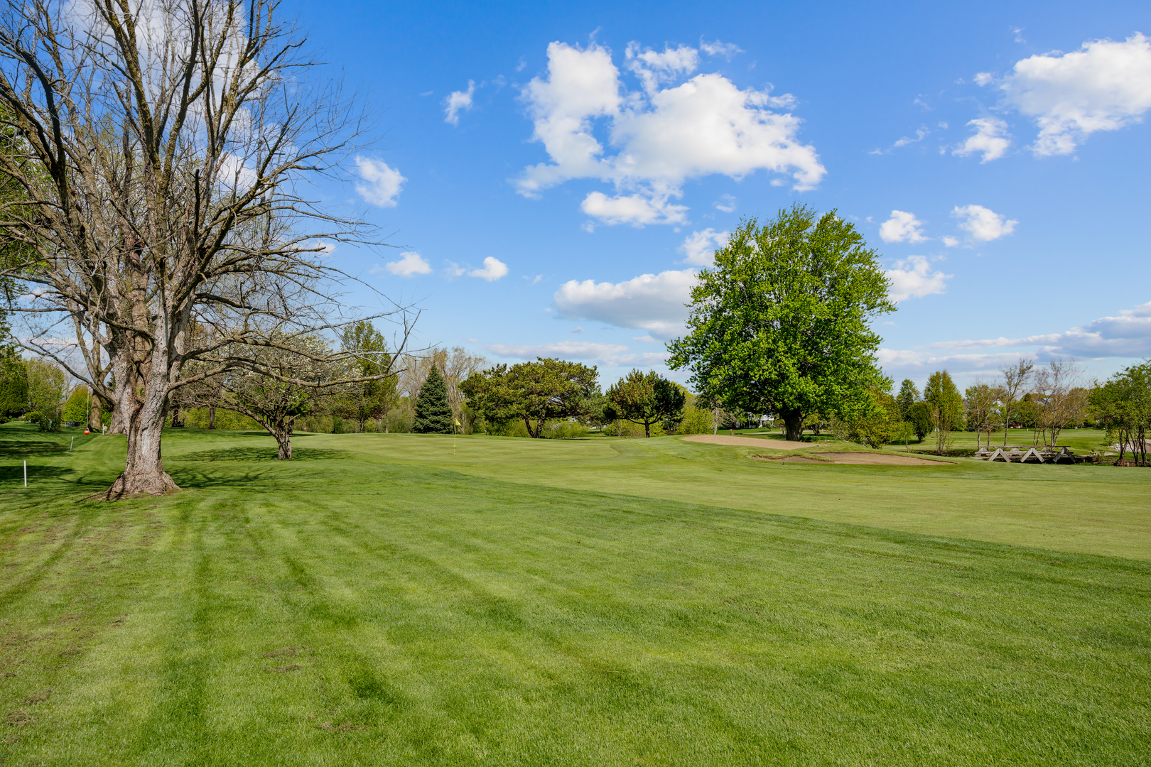 939 Chase Court, Gurnee, IL 60031