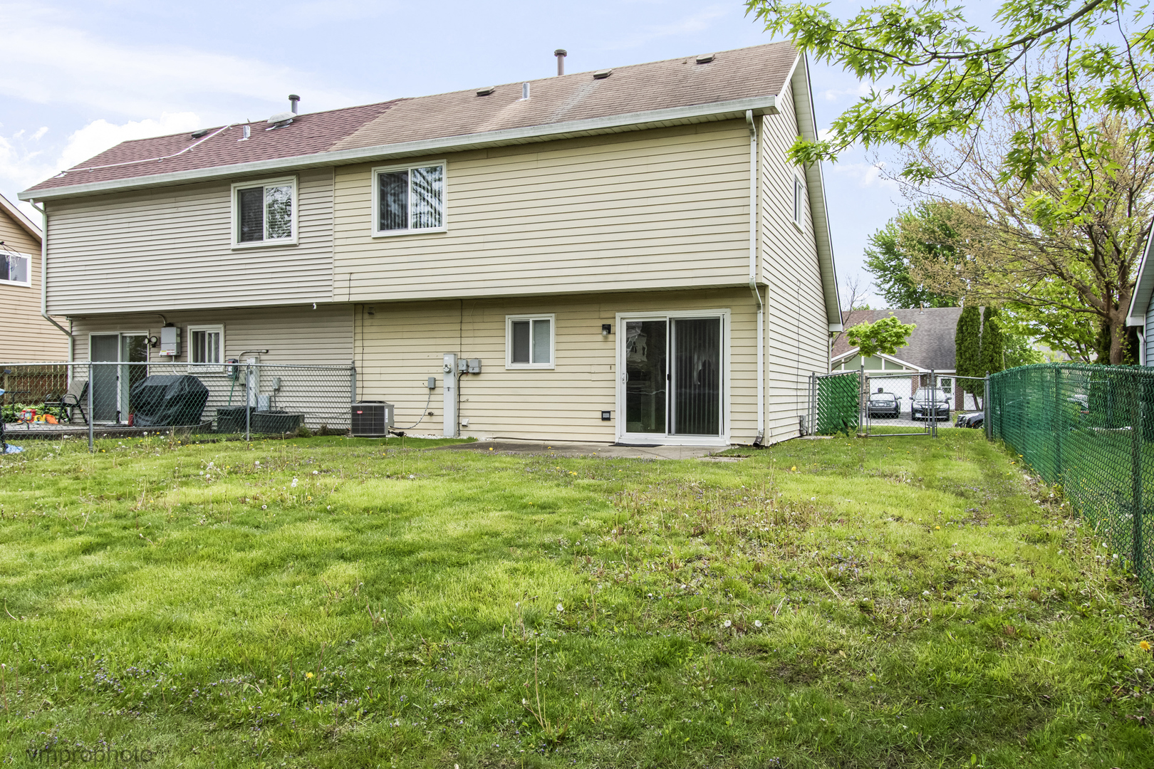 1774 Goddard Lane, Hanover Park, IL 60133