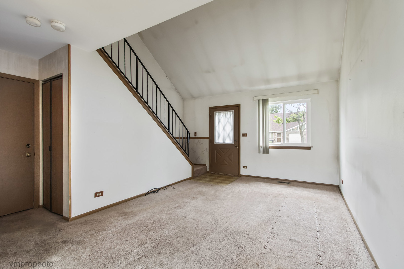 1774 Goddard Lane, Hanover Park, IL 60133