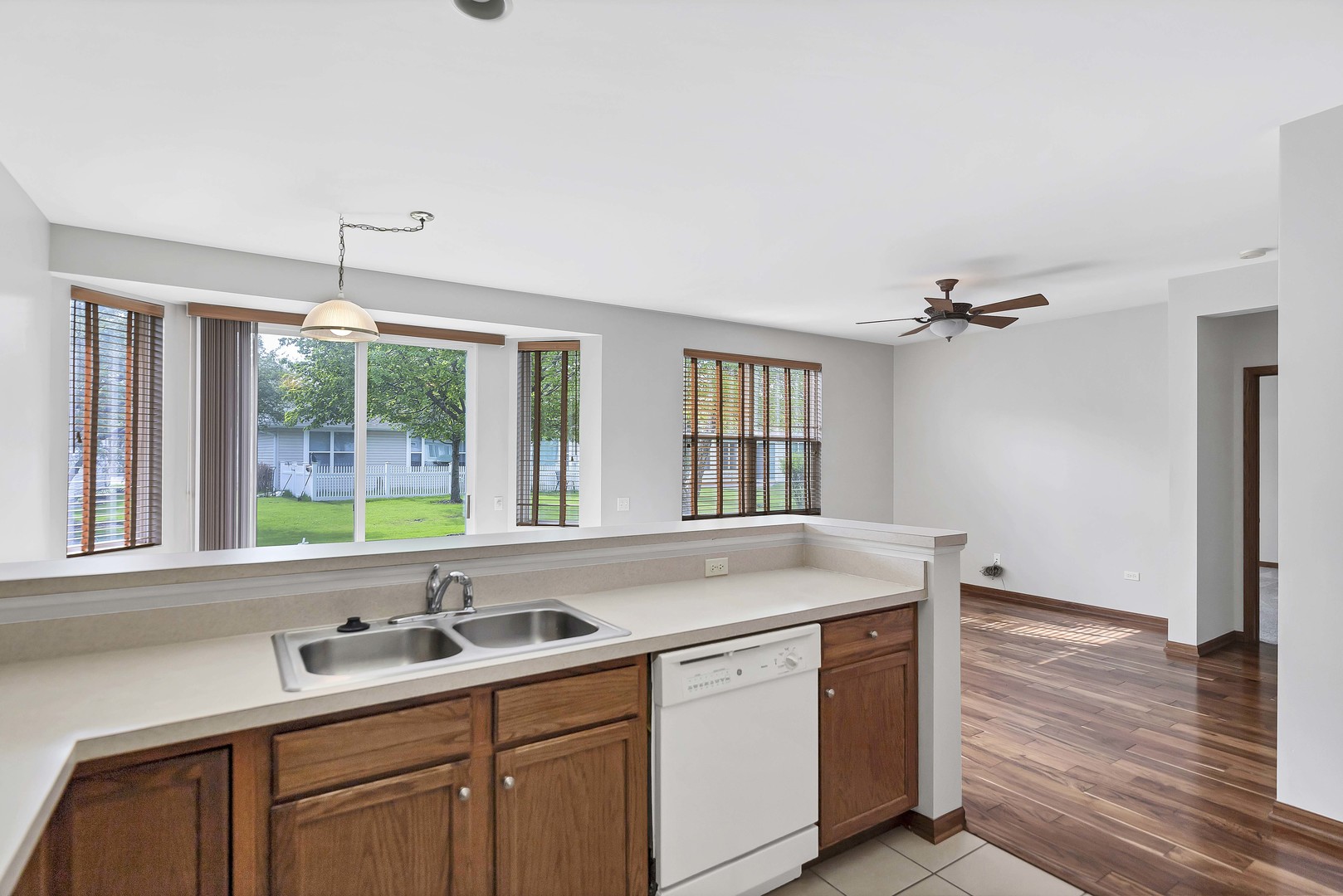 11667 Stonewater Crossing, Huntley, IL 60142