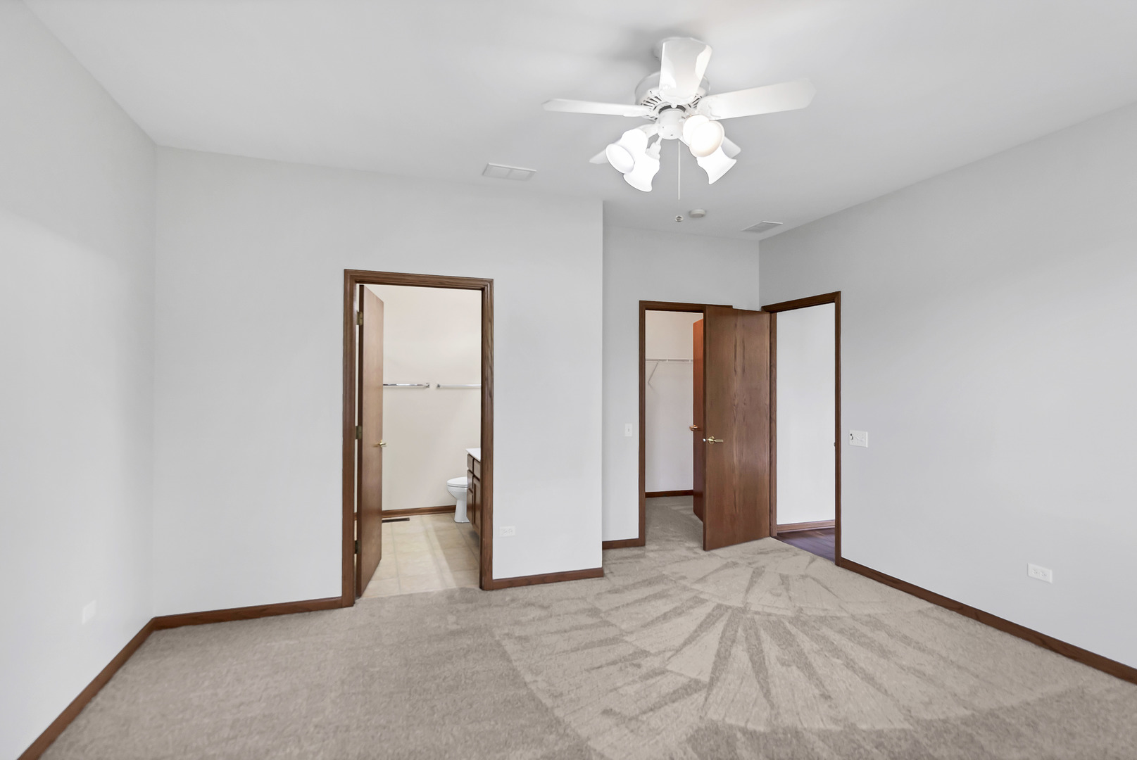 11667 Stonewater Crossing, Huntley, IL 60142