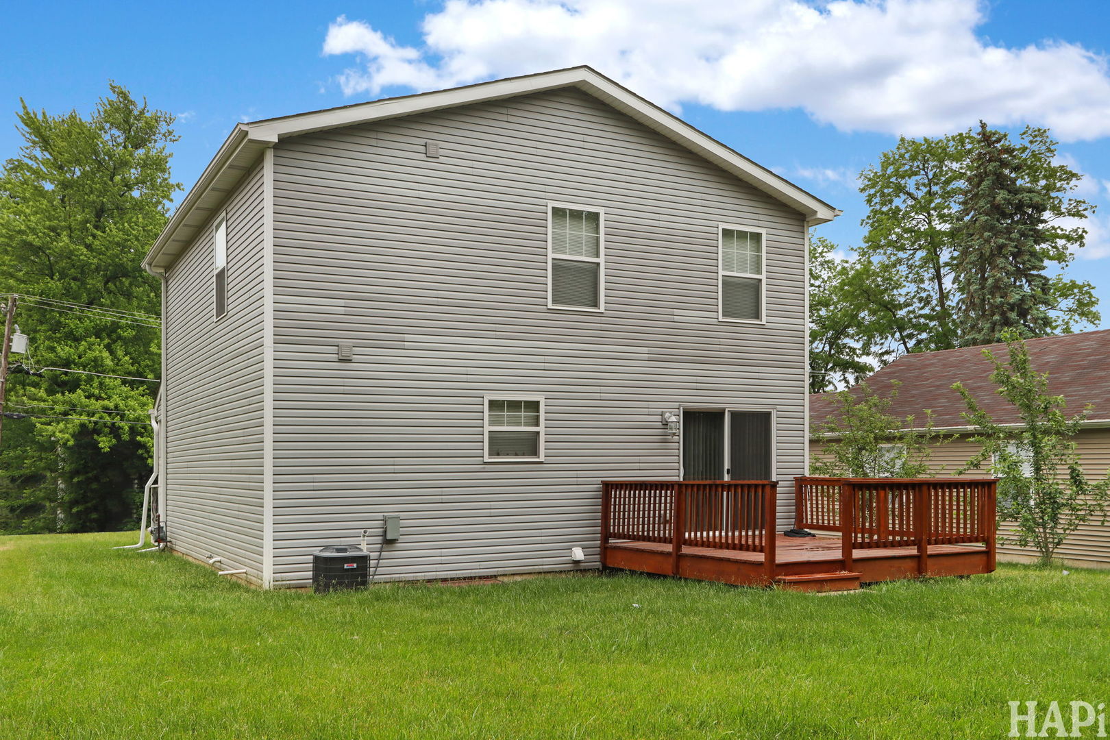 16 Elm Avenue, Fox Lake, IL 60020