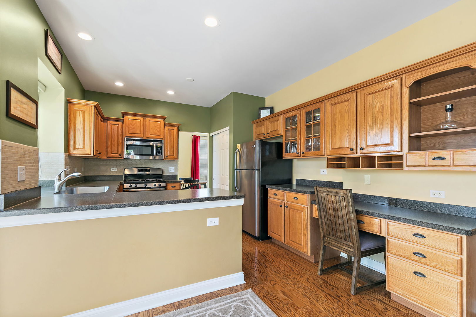 10665 Painted Desert Court, Huntley, IL 60142