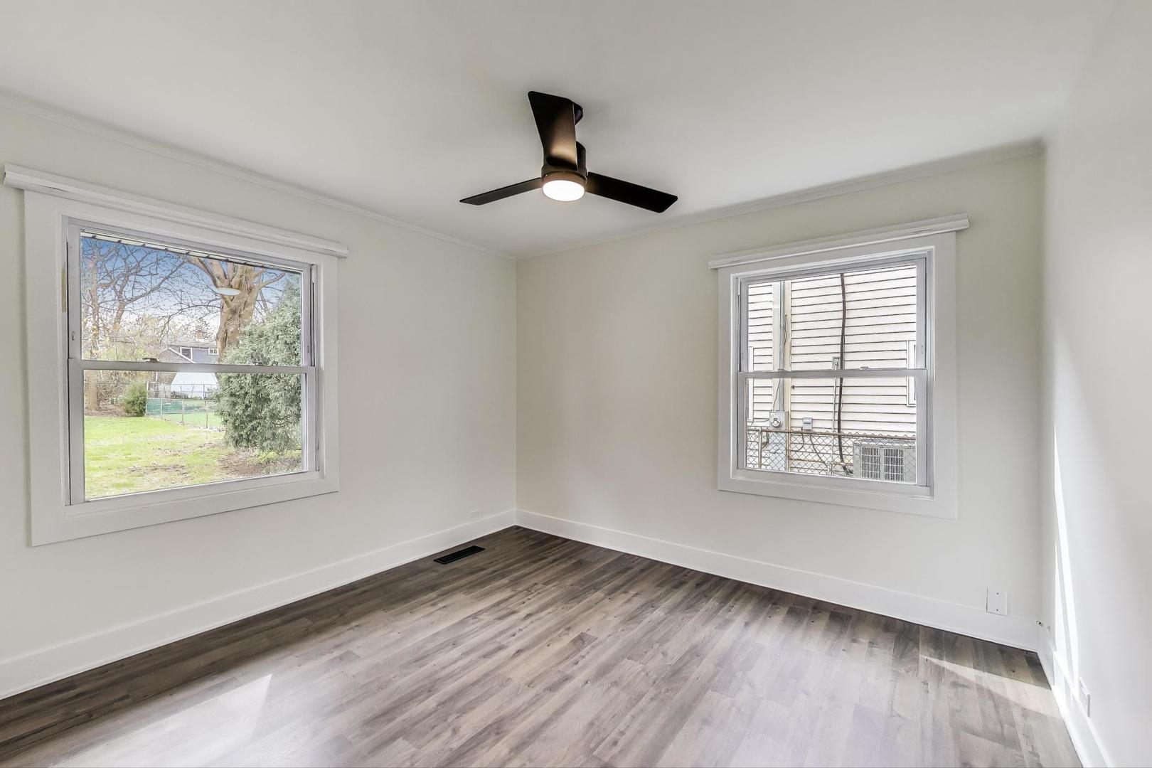 139 S Quentin Road, Palatine, IL 60067