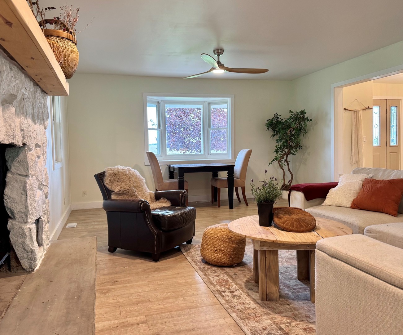 13818 Thayer Road, Hebron, IL 60034