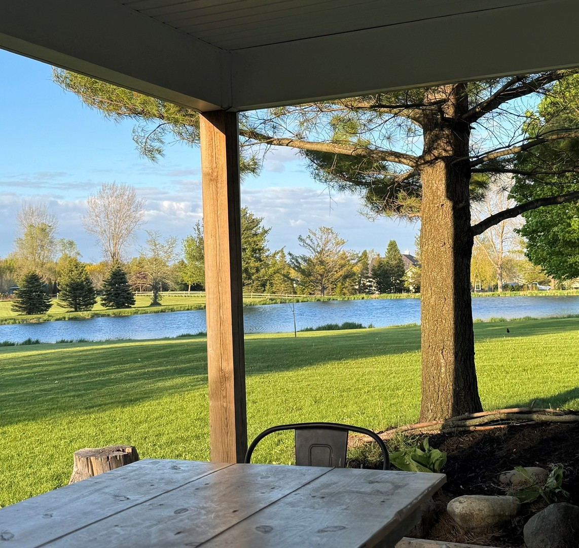 13818 Thayer Road, Hebron, IL 60034