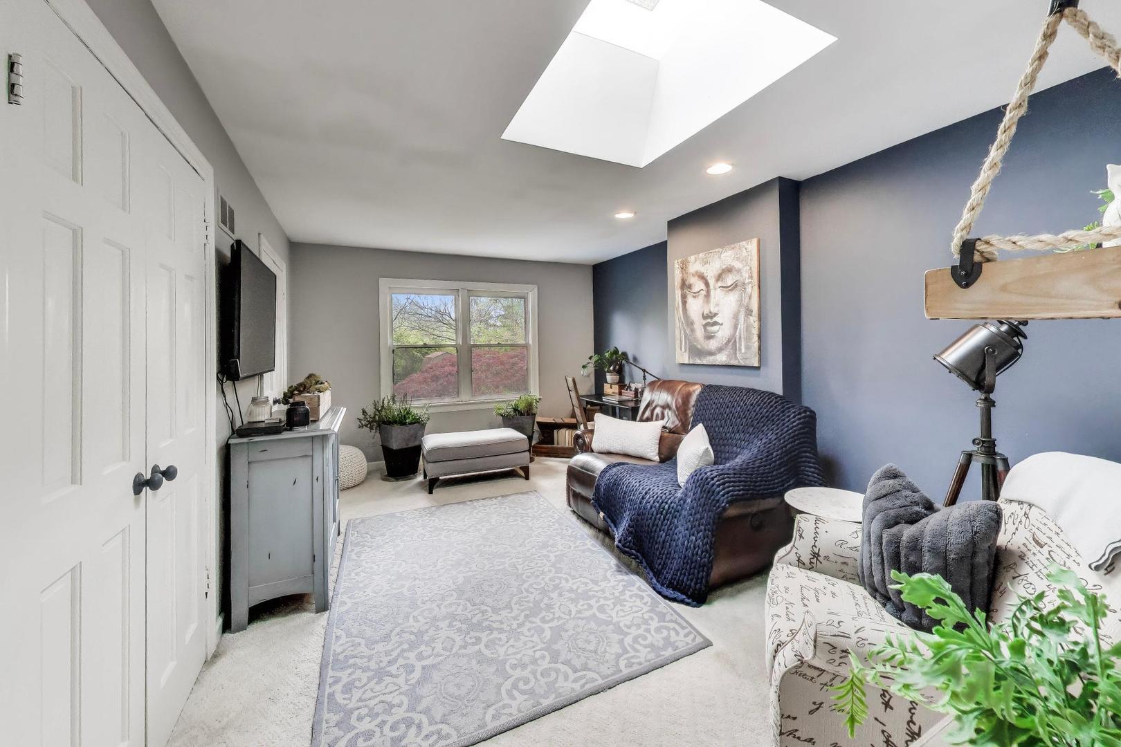 Downers Grove, IL 60516