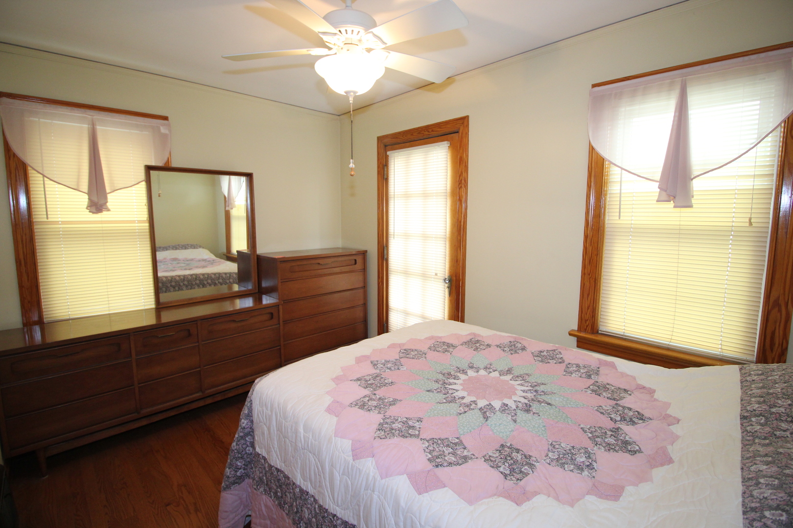 10837 S Trumbull Avenue, Chicago, IL 60655