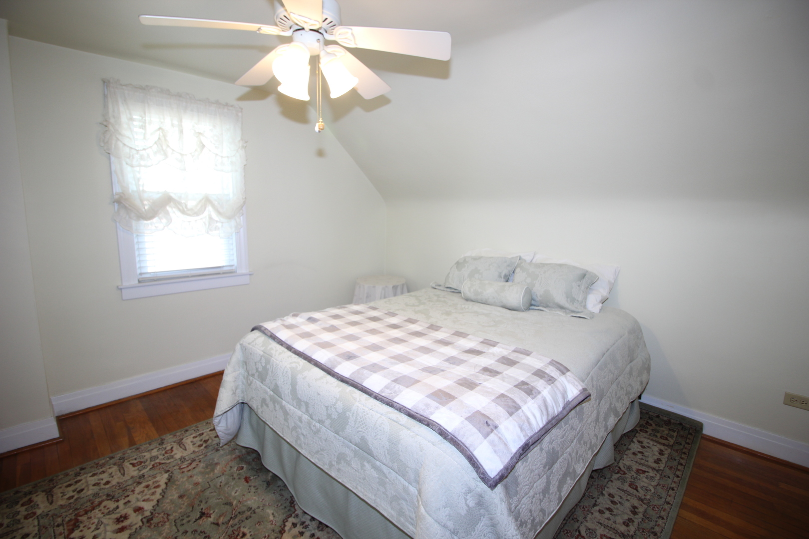 10837 S Trumbull Avenue, Chicago, IL 60655