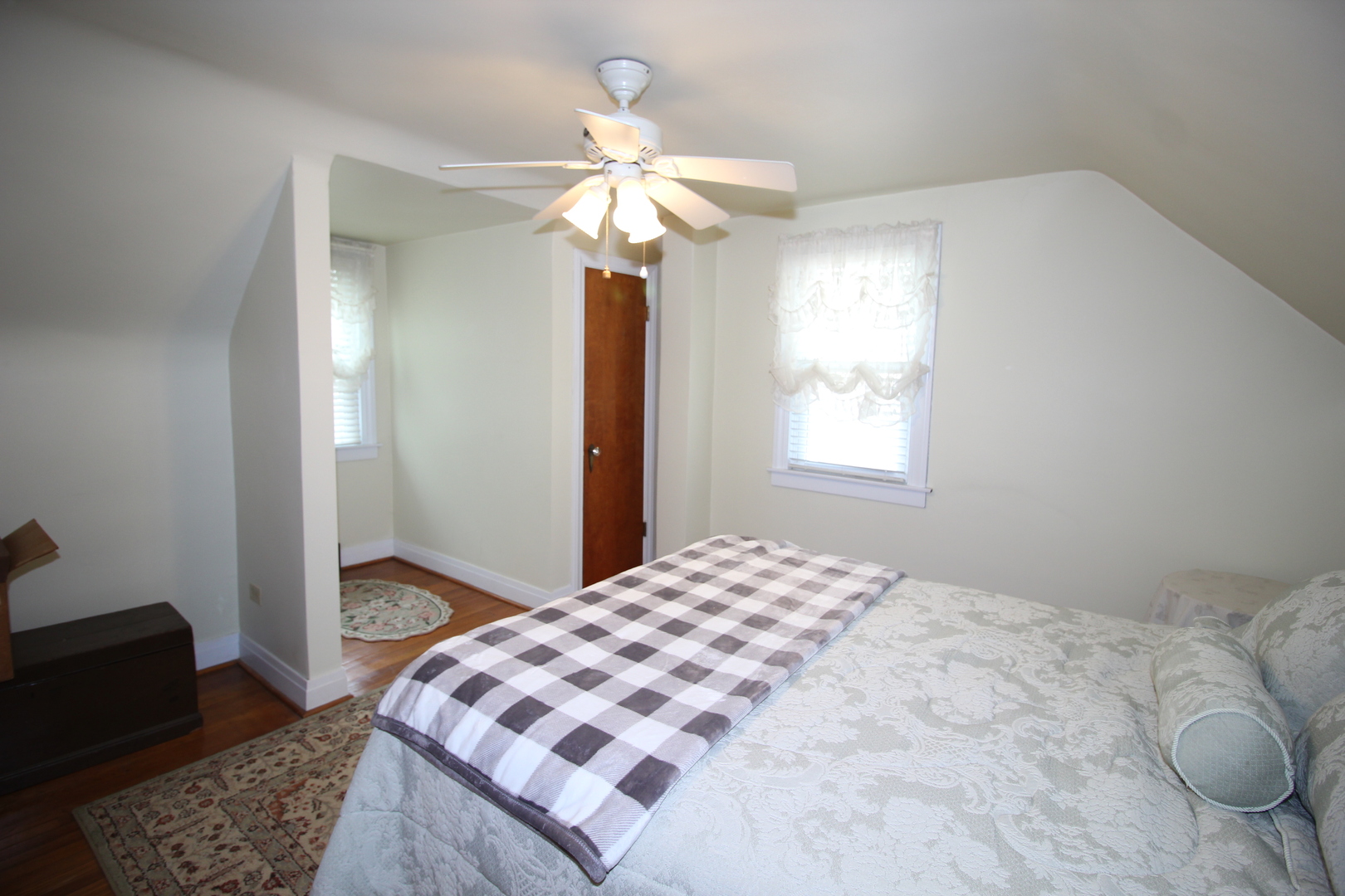 10837 S Trumbull Avenue, Chicago, IL 60655