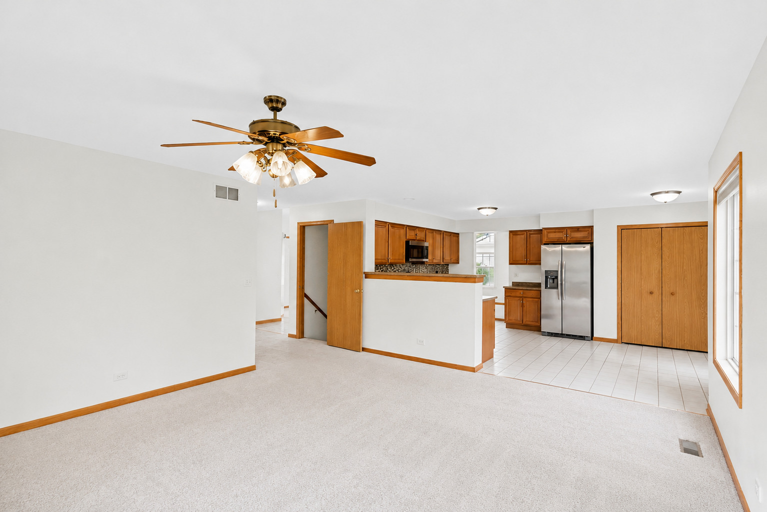 360 Thomas Drive, West Chicago, IL 60185