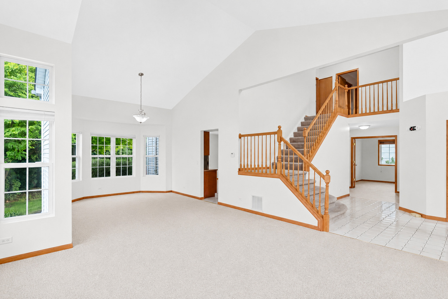 360 Thomas Drive, West Chicago, IL 60185