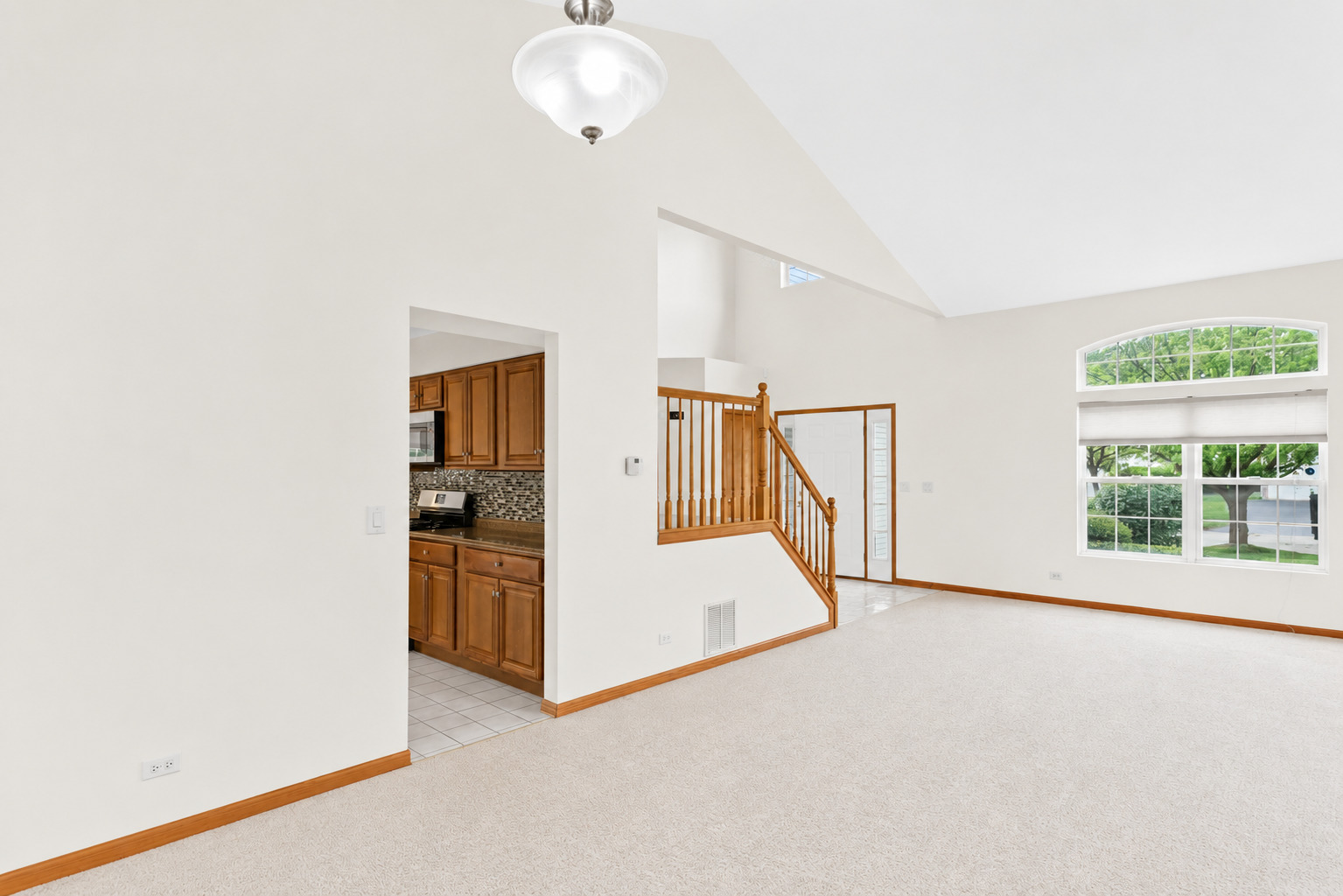 360 Thomas Drive, West Chicago, IL 60185