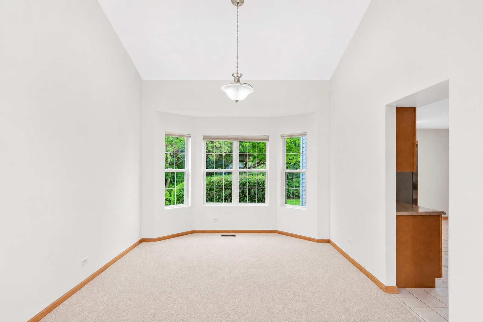 360 Thomas Drive, West Chicago, IL 60185