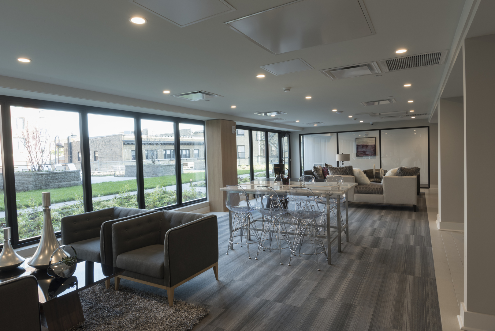 847 CHICAGO Avenue #601, Evanston, IL 60202
