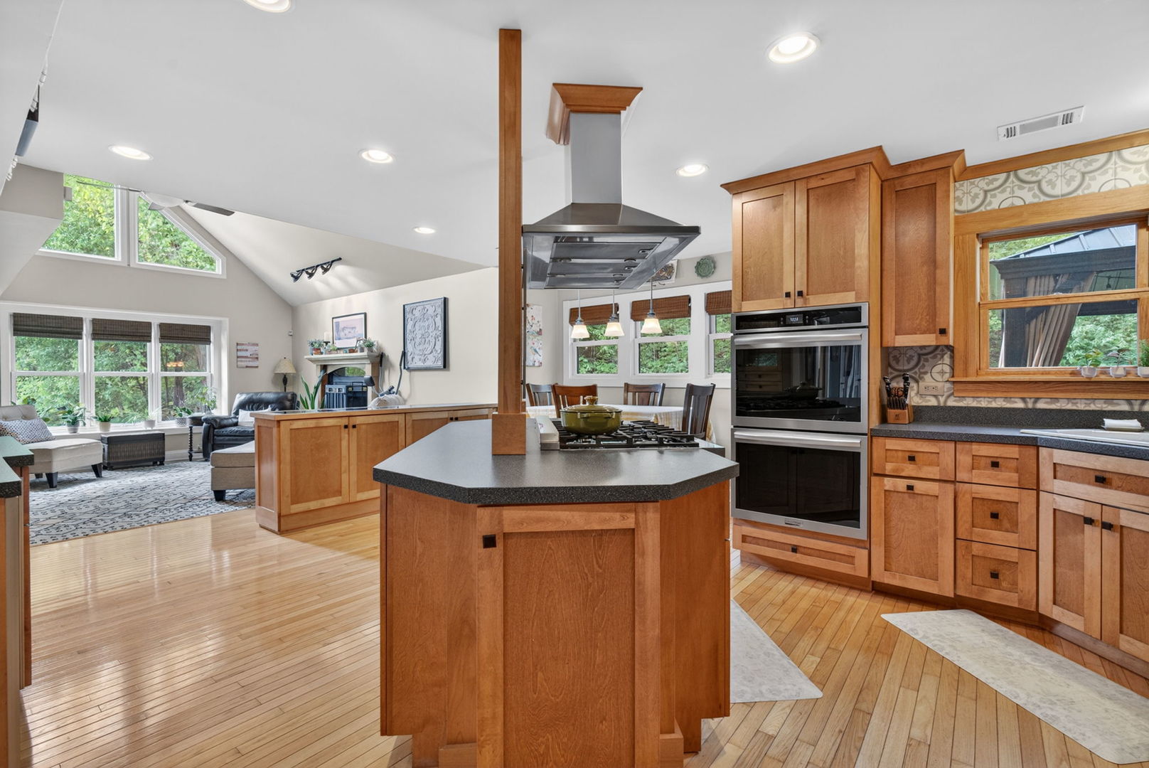 32926 Deer Ridge Drive, Wilmington, IL 60481