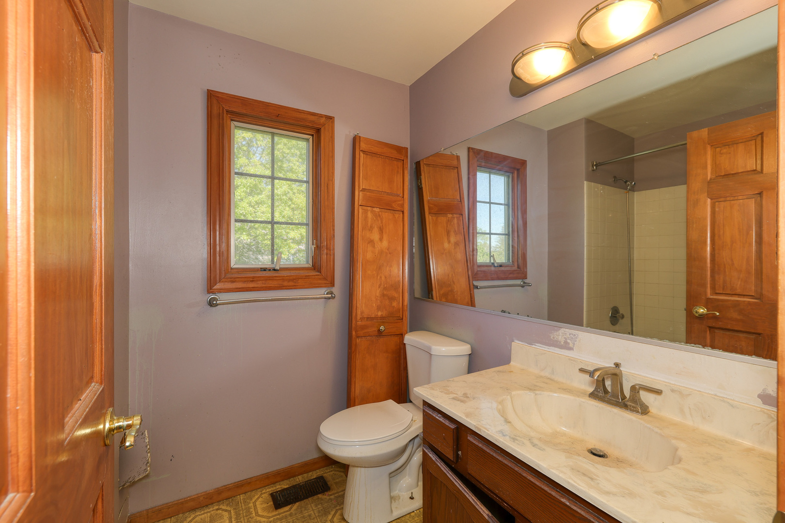 130 Canton Lane, Streamwood, IL 60107