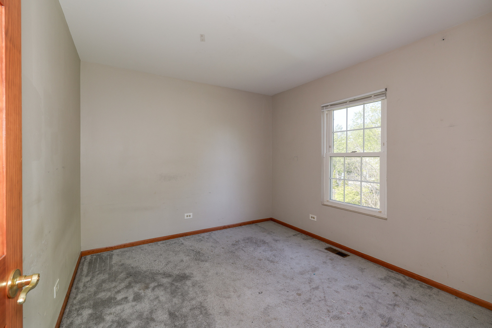 130 Canton Lane, Streamwood, IL 60107