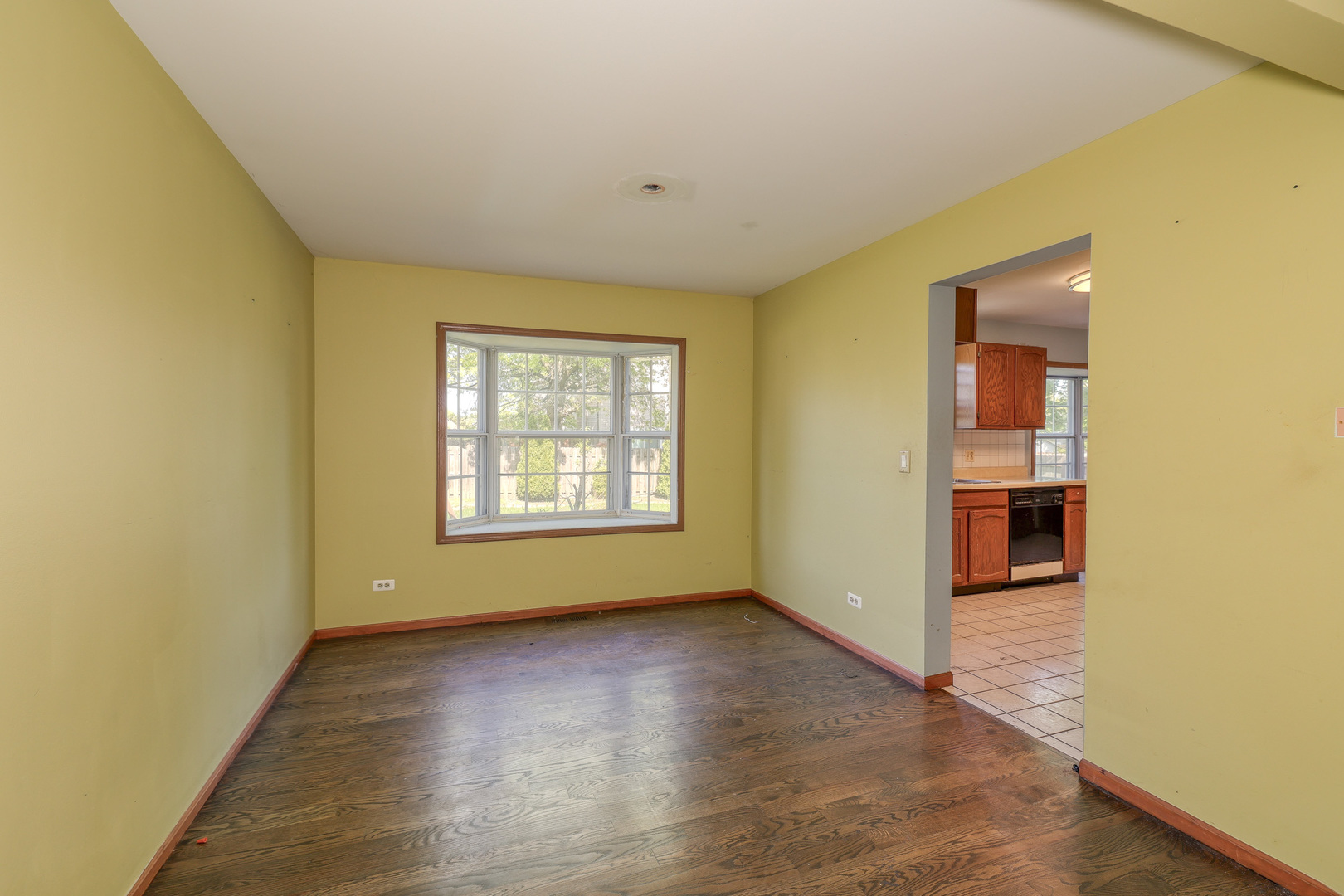 130 Canton Lane, Streamwood, IL 60107
