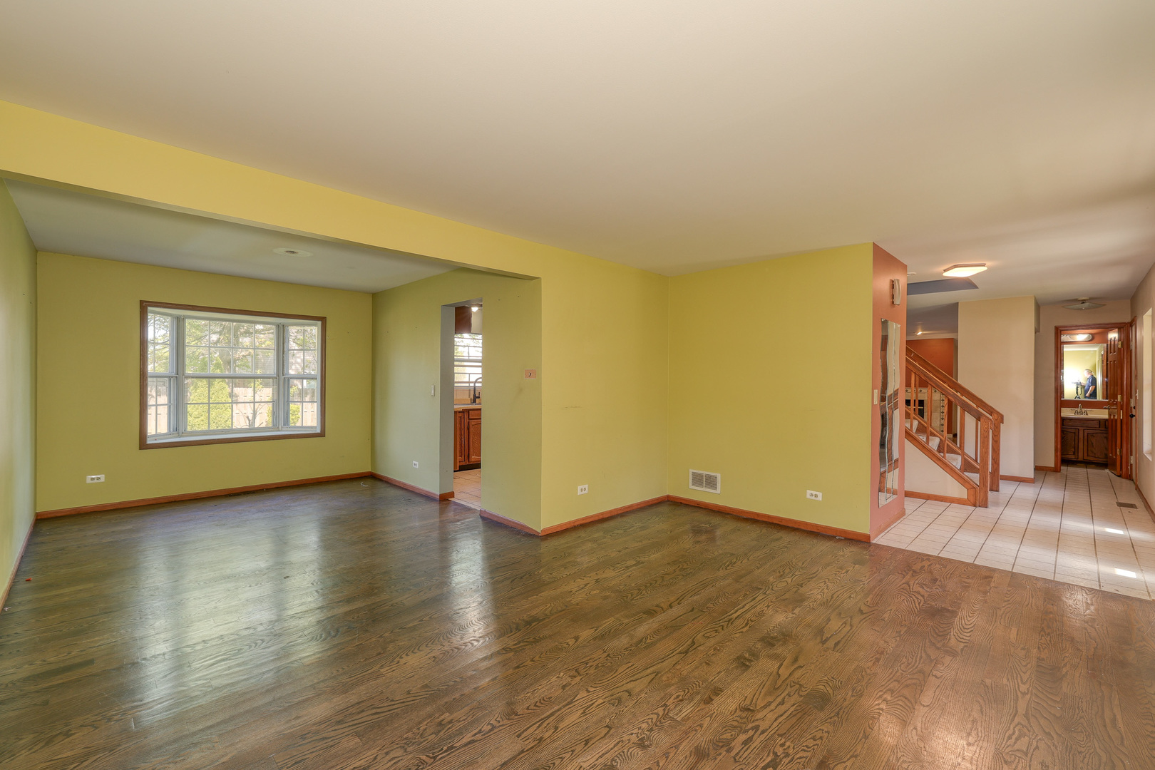 130 Canton Lane, Streamwood, IL 60107
