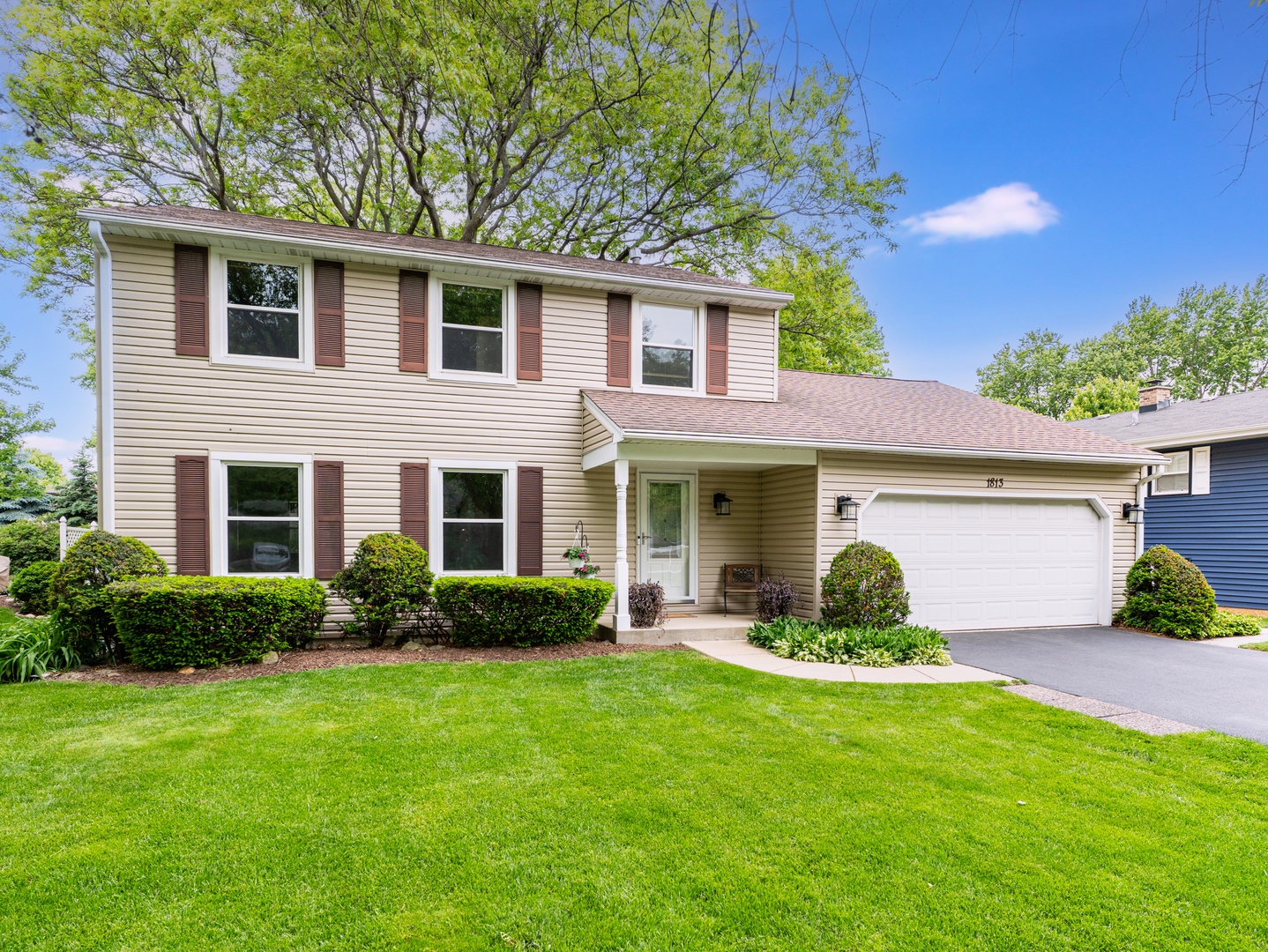 1813 Clyde Drive, Naperville, IL 60565