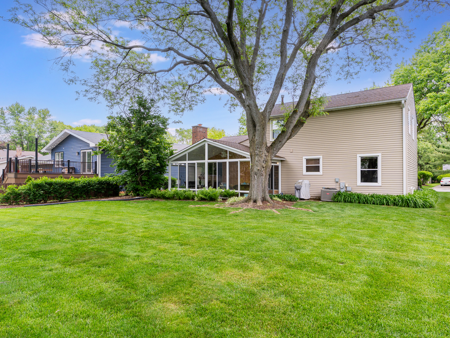 1813 Clyde Drive, Naperville, IL 60565