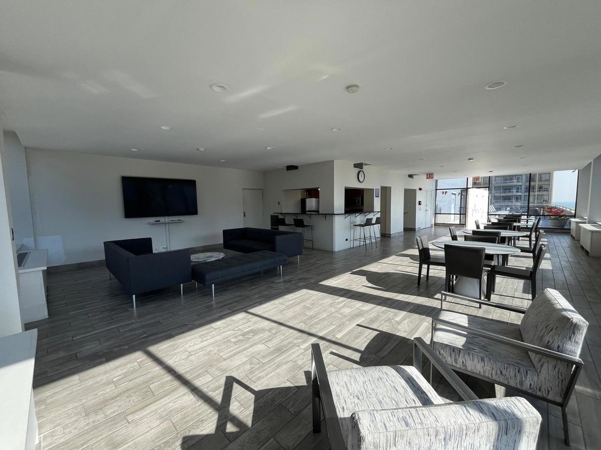 222 E Pearson Street #1205, Chicago, IL 60611
