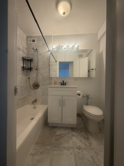 222 E Pearson Street #1205, Chicago, IL 60611
