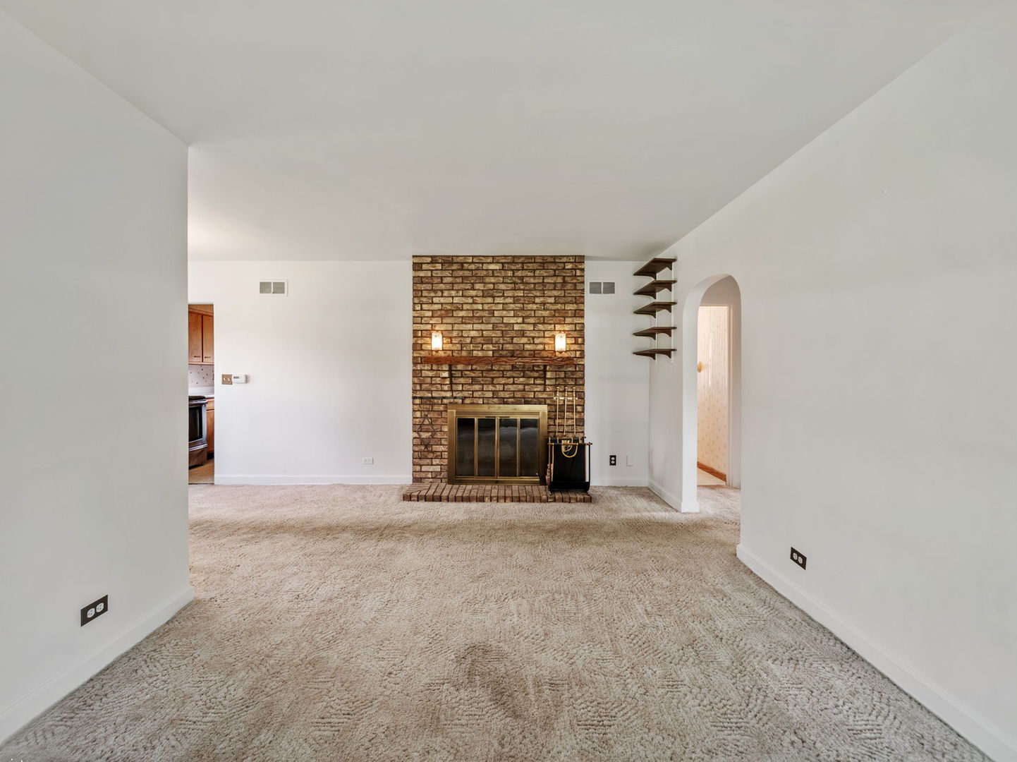 4N365 9th Avenue, Addison, IL 60101