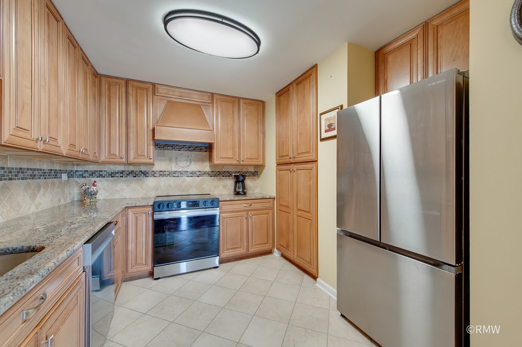 190 S WOOD DALE Road #507, Wood Dale, IL 60191