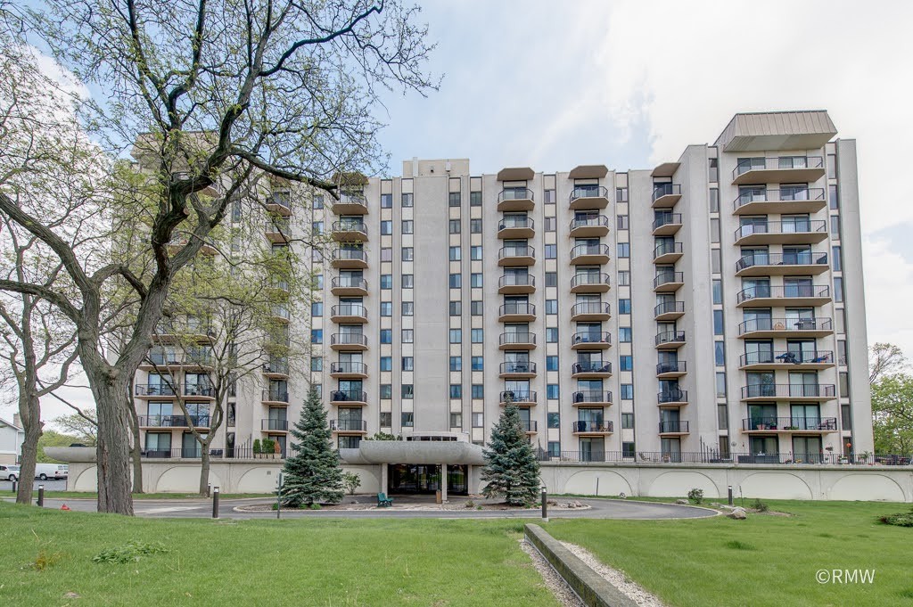 190 S WOOD DALE Road #507, Wood Dale, IL 60191