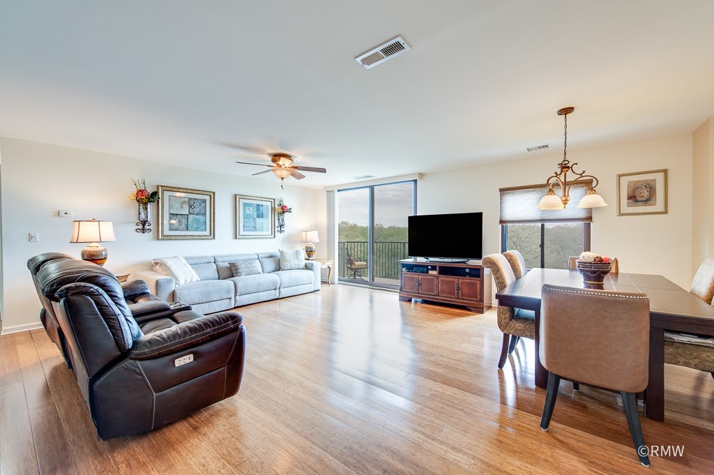 190 S WOOD DALE Road #507, Wood Dale, IL 60191