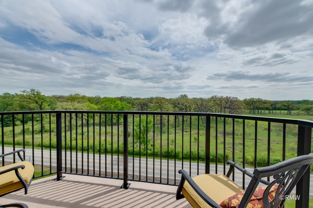 190 S WOOD DALE Road #507, Wood Dale, IL 60191
