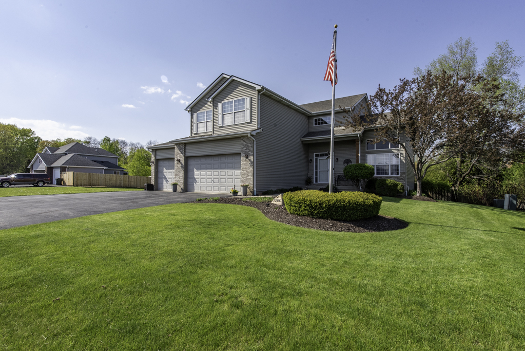 206 Chesapeake Bay, Winthrop Harbor, IL 60096
