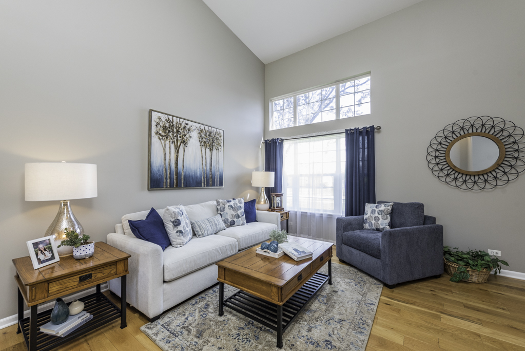 206 Chesapeake Bay, Winthrop Harbor, IL 60096