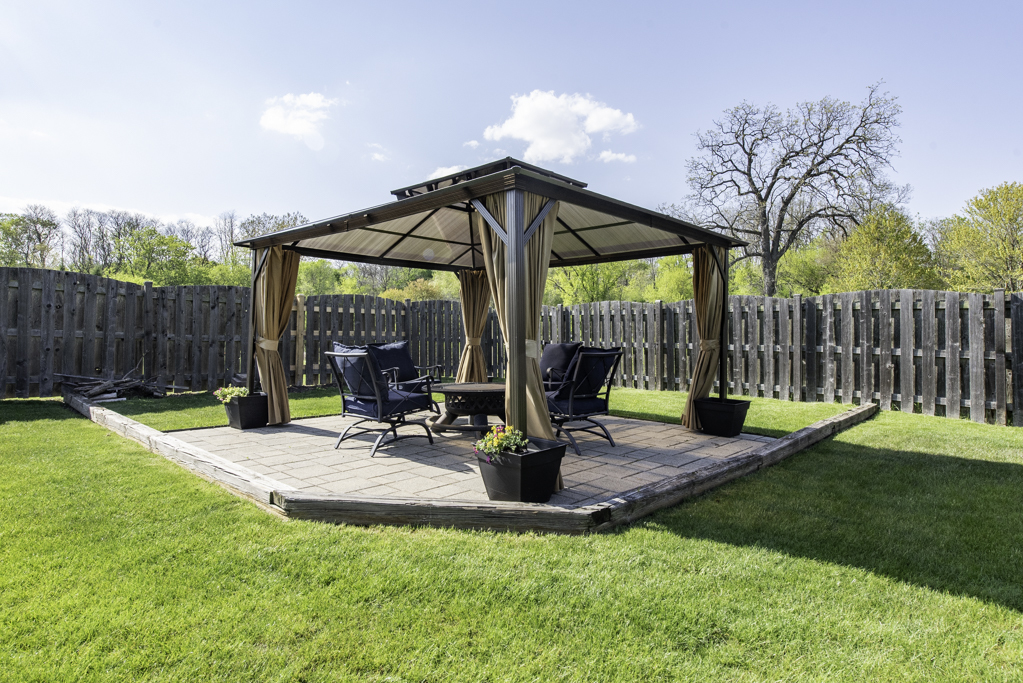 206 Chesapeake Bay, Winthrop Harbor, IL 60096
