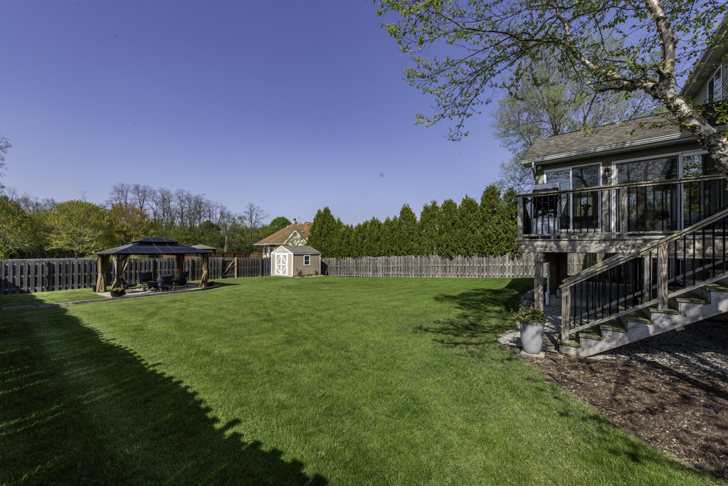 206 Chesapeake Bay, Winthrop Harbor, IL 60096