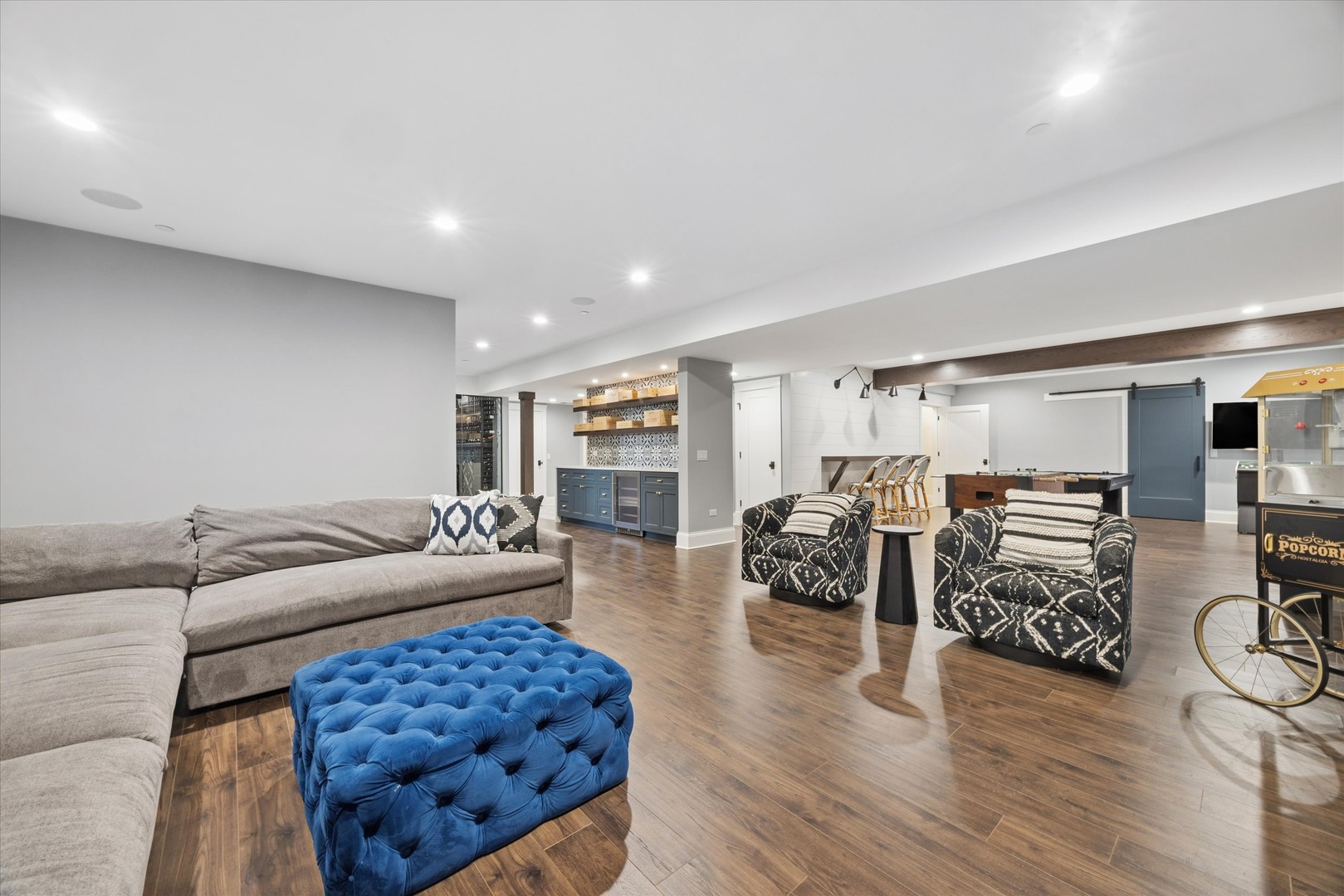1102 White Pine Lane, Western Springs, IL 60558