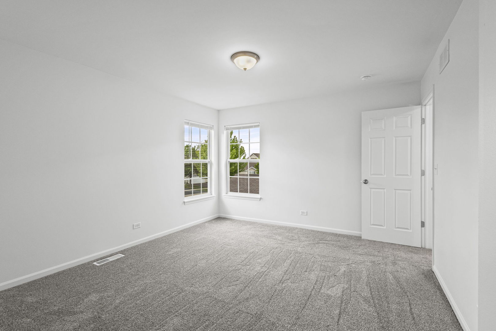 1463 W Remington Lane, Round Lake, IL 60073