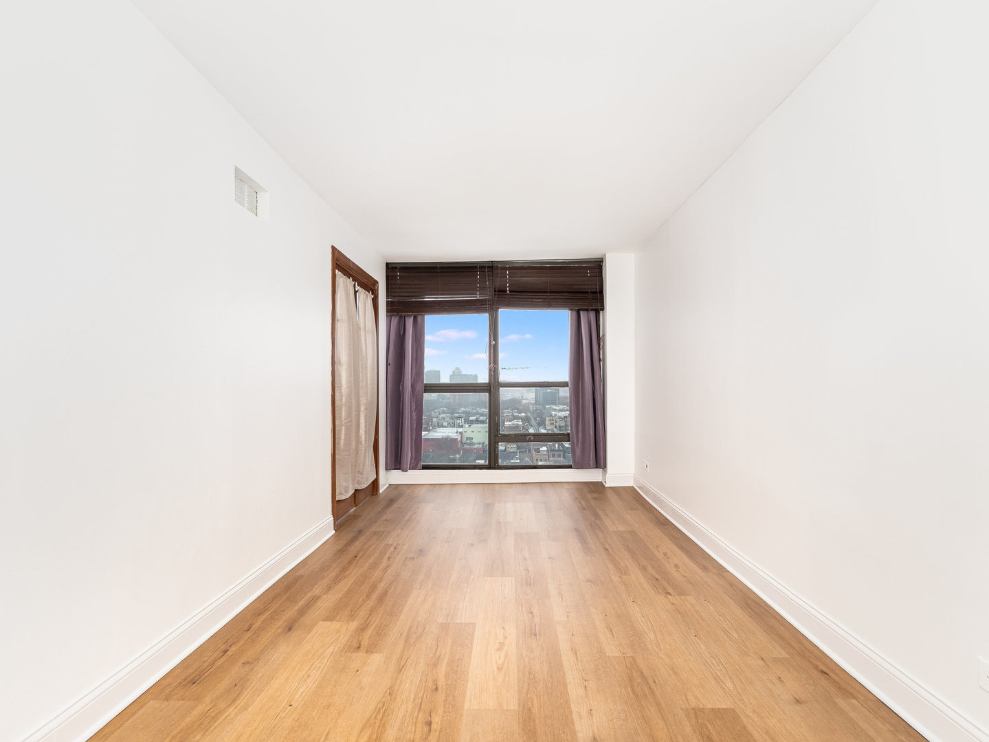 1540 N LaSalle Drive #1906, Chicago, IL 60601