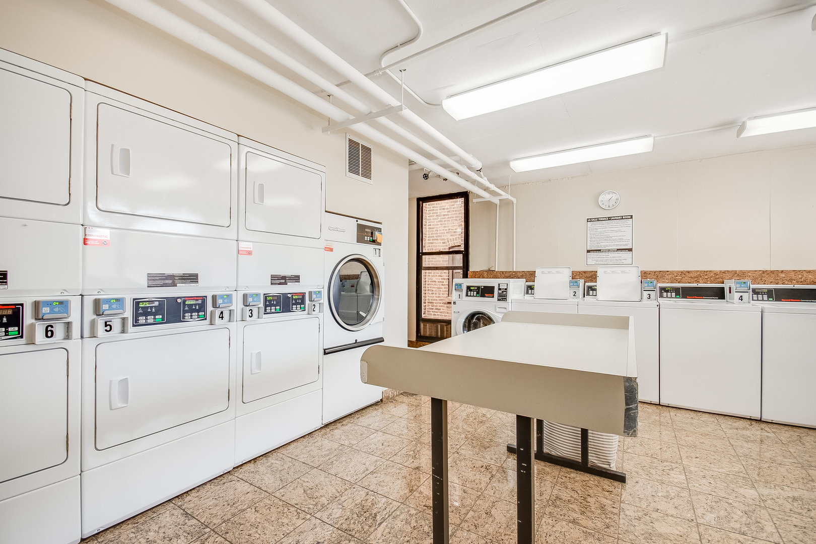 1540 N LaSalle Drive #1906, Chicago, IL 60601