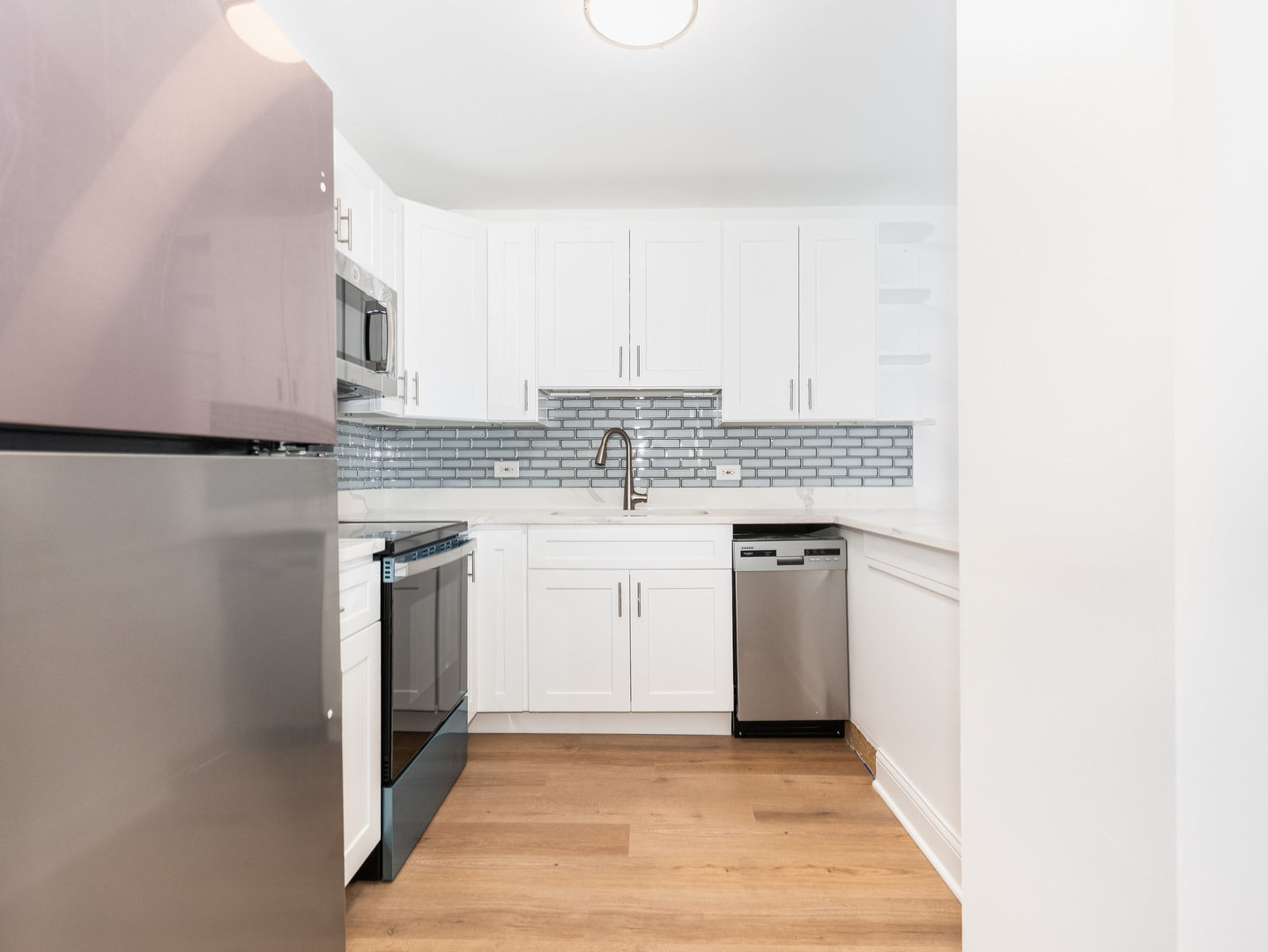 1540 N LaSalle Drive #1906, Chicago, IL 60601
